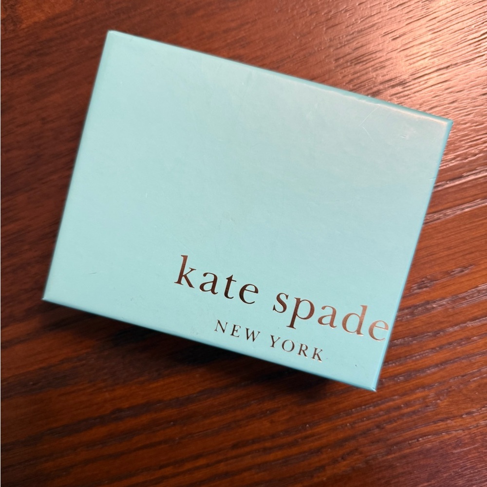 NEW Kate Spade Blue Camel Passport Holder - Picture 4 of 4